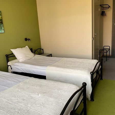 Hotel Kert FREE PARKING Riga Buitenkant foto
