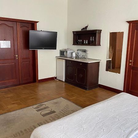 Hotel Kert FREE PARKING Riga Buitenkant foto