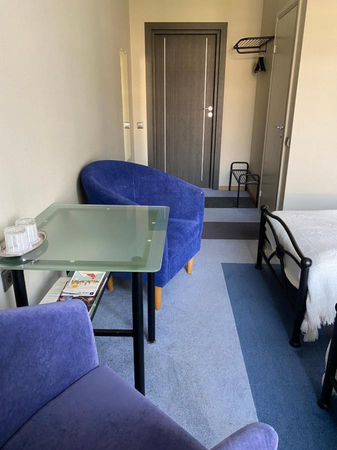 Hotel Kert FREE PARKING Riga Buitenkant foto
