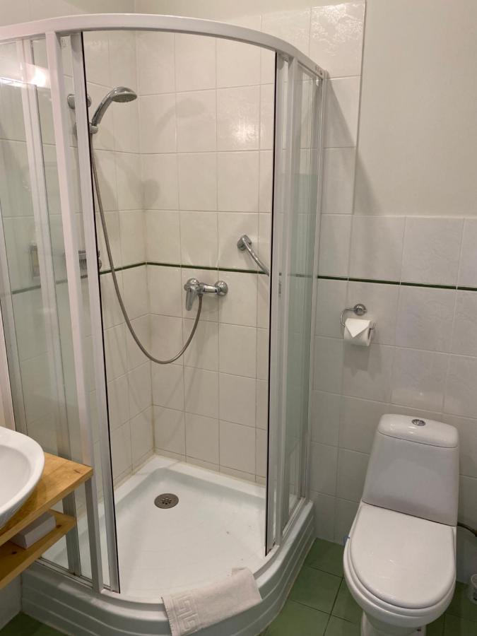 Hotel Kert FREE PARKING Riga Buitenkant foto