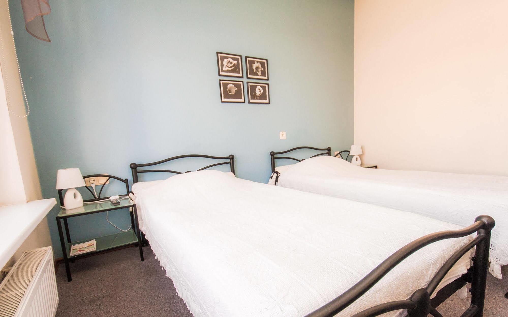 Hotel Kert FREE PARKING Riga Buitenkant foto
